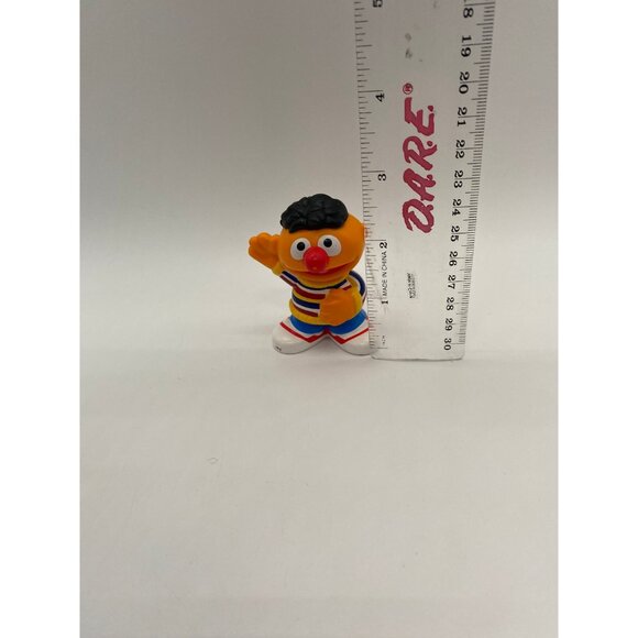 Vintage Hasbro Sesame Street Ernie Figurine - Jim Henson Muppet Character Toy - Picture 7 of 8